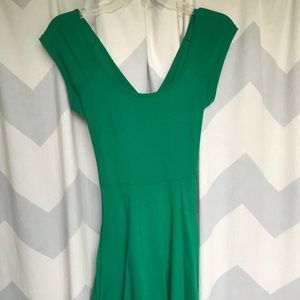 green dress